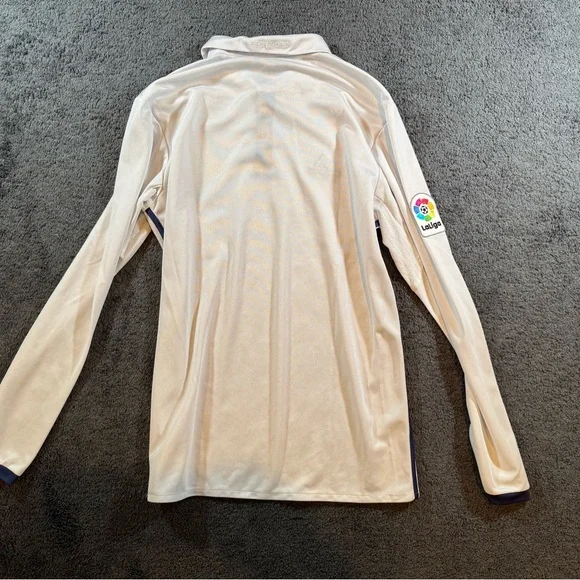 Adidas Real Madrid Jersey - Picture 5 of 7